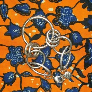 Ladies Metal Pointus Modern Link Bracelet